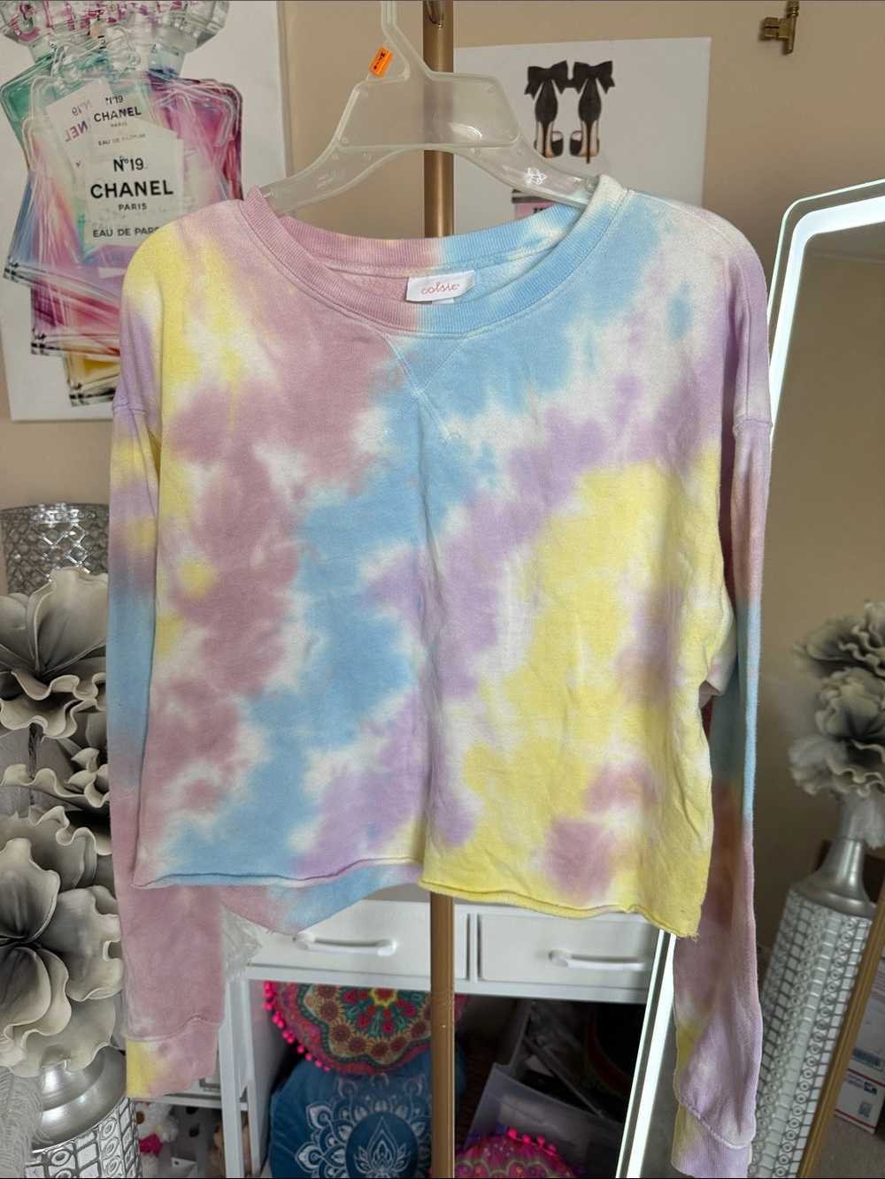 Colsie Pastel Tie-Dye Cropped Sweatshirt in Blue, Pink & Yellow